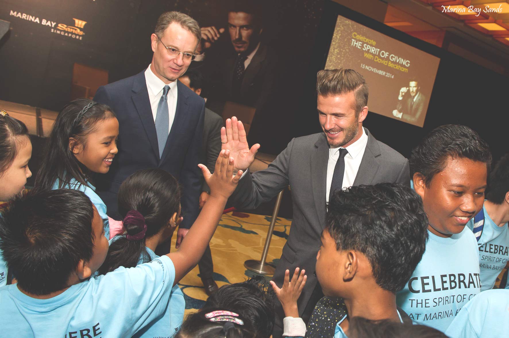 Marina Bay Sands Lights Up for Early Christmas With David Beckham - Alvinology