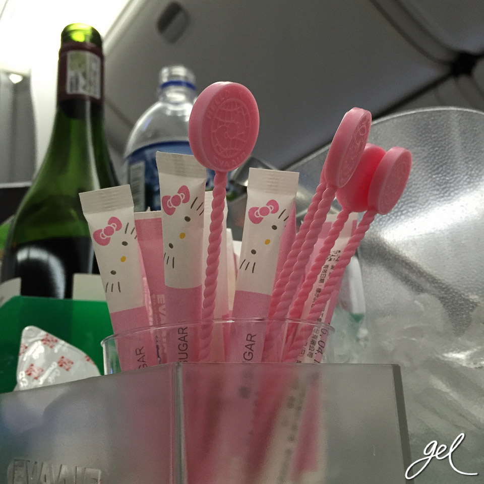 EVAAirHelloKitty-MustGetSouvenirs-Gel_0002_webG