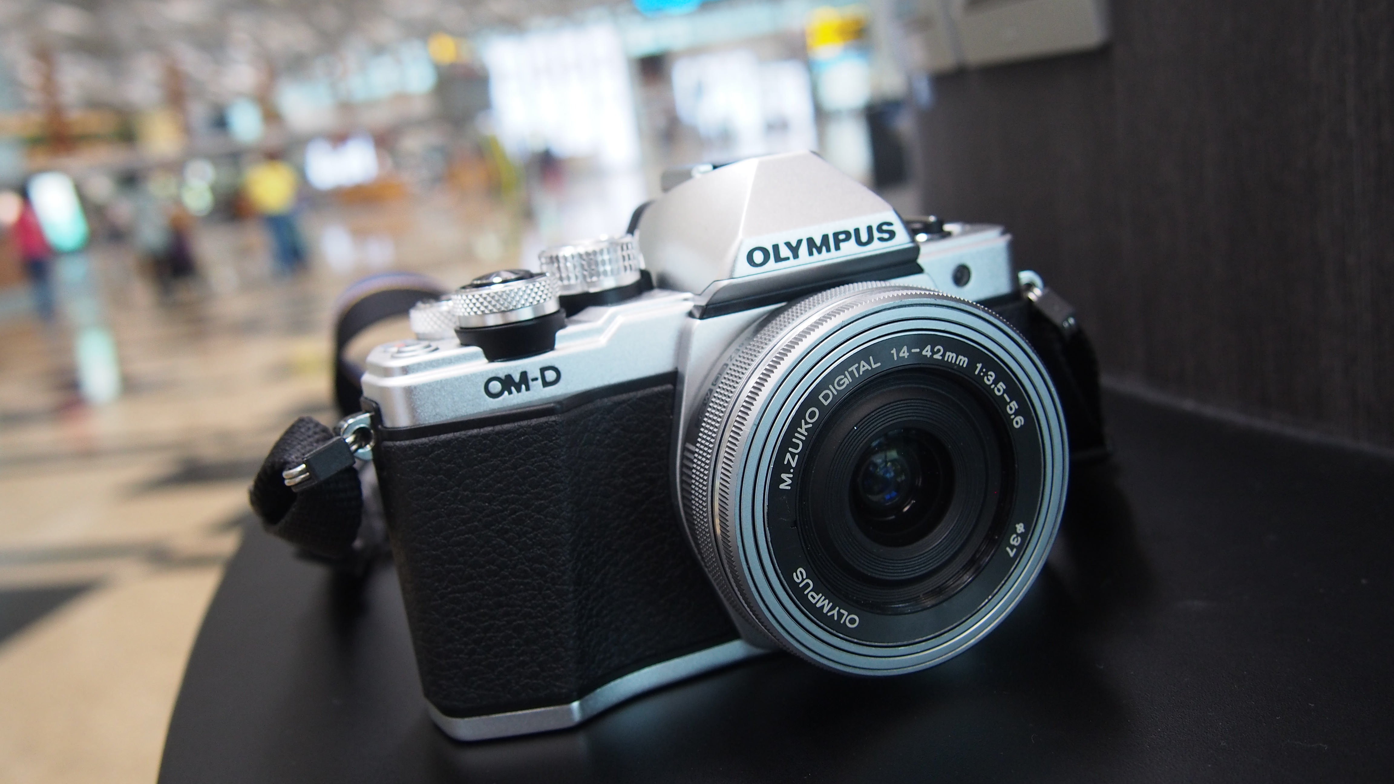 [Review] Ten Reasons to Love the NEW Olympus OMD EM10 Mark II