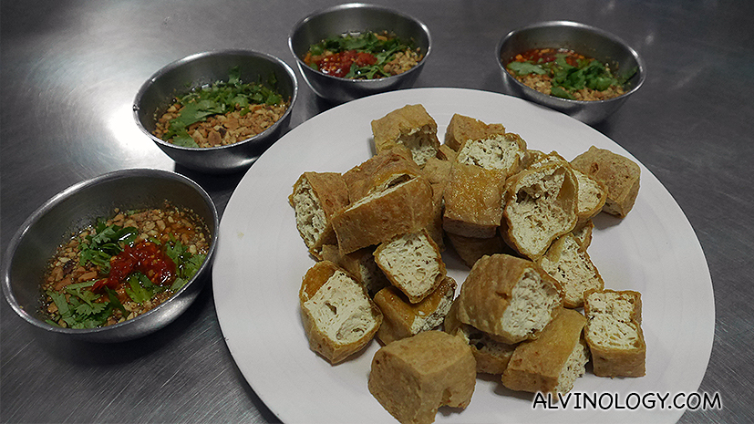 Fried tofu with thai chili dip 