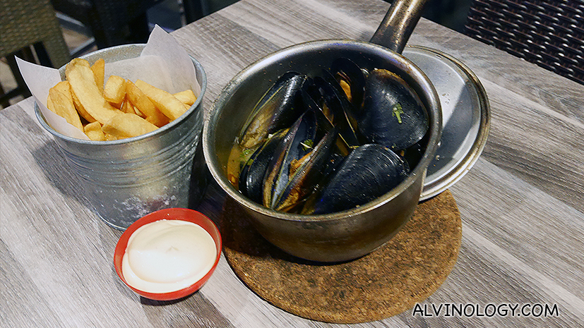 Lobster Bisque Mussels and Fries - Lobster bisque, fish stock, grey shrimp, mushroom, cream 