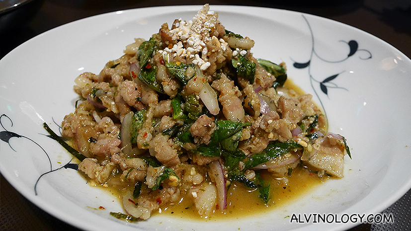 Lard Moo Salad - Warm minced pork salad with mint