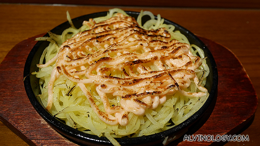 Best-selling rosti mentaiko (S$8), or marinated roe on shredded potato